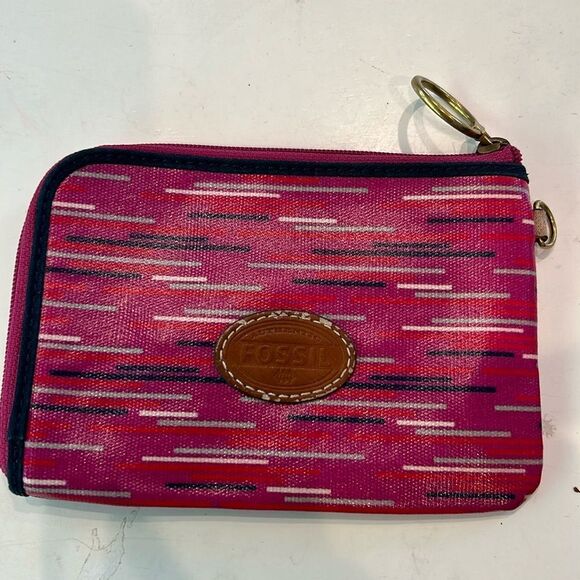 Fossil pink oil clot wallet with L zipper. Great condition. - Picture 1 of 5